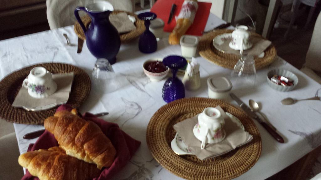 Les Jardins De La Tuilerie Bed & Breakfast Jouarre Екстериор снимка